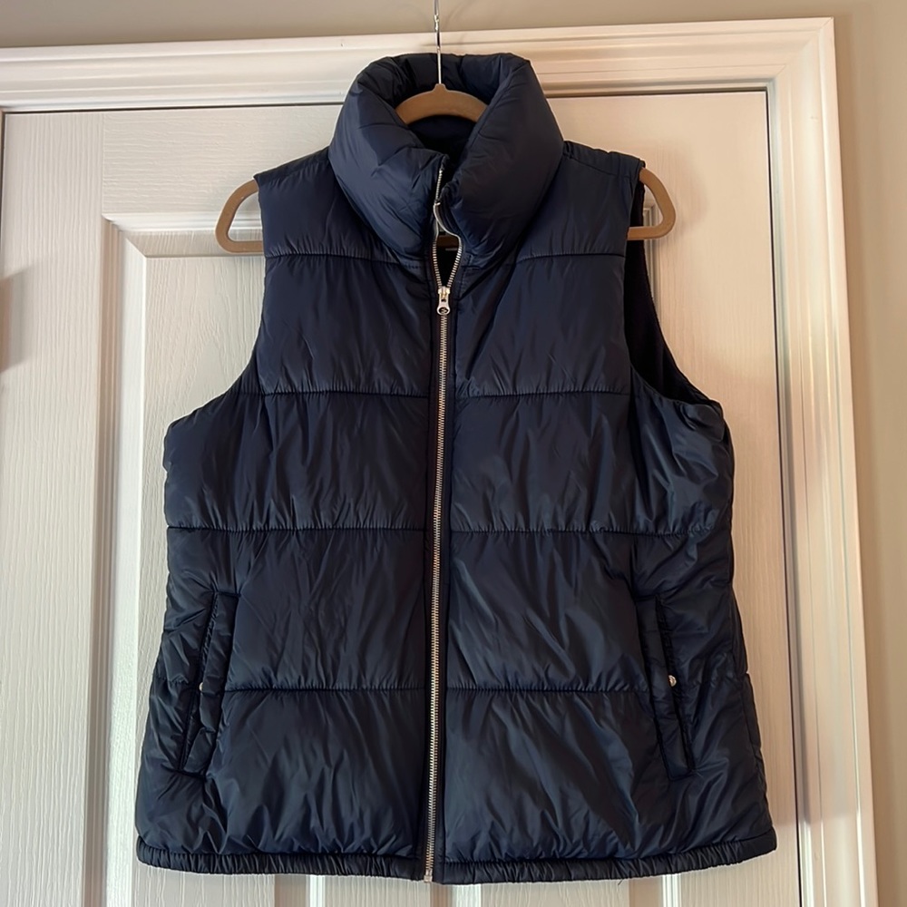 Old Navy Puffer Vest, Navy, Large